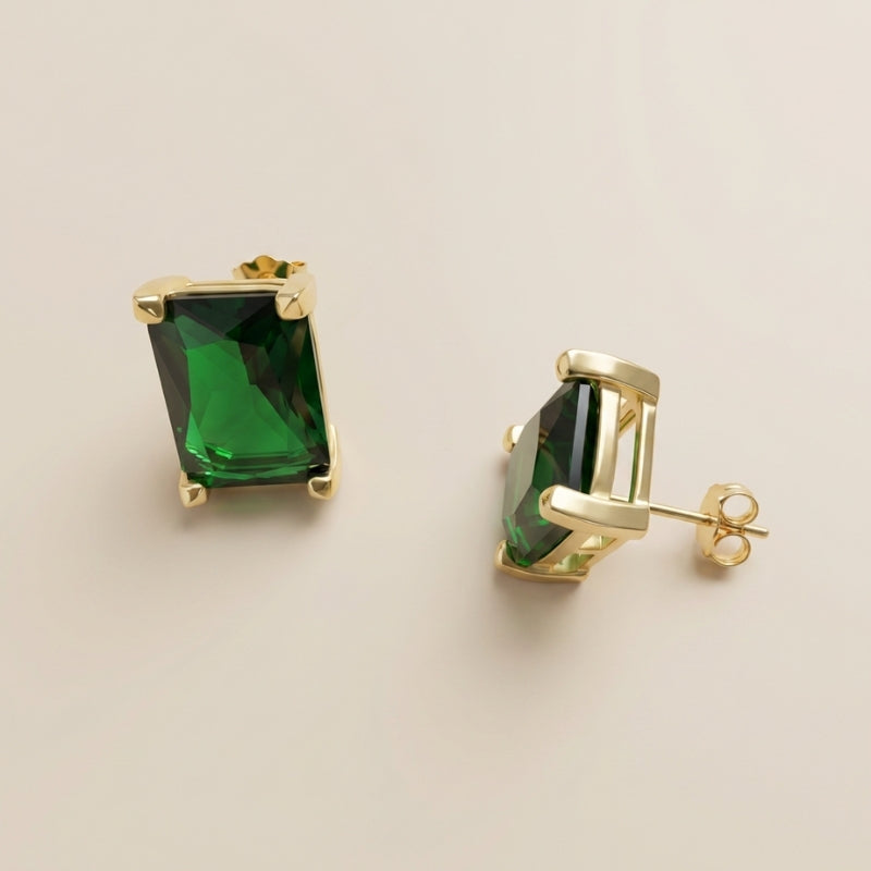 Lab Emerald Stud