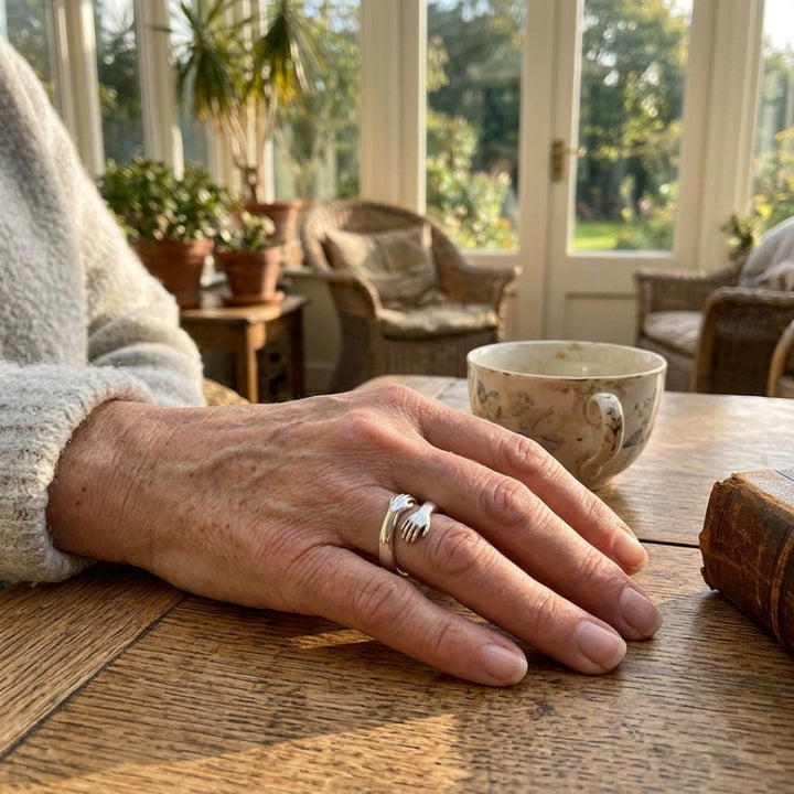 Silver Embrace Hands Ring